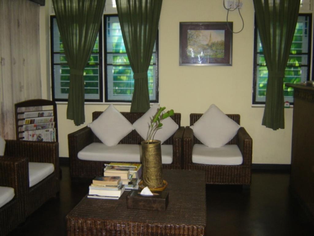 Garden Home Bed And Breakfast Yangon Exterior foto